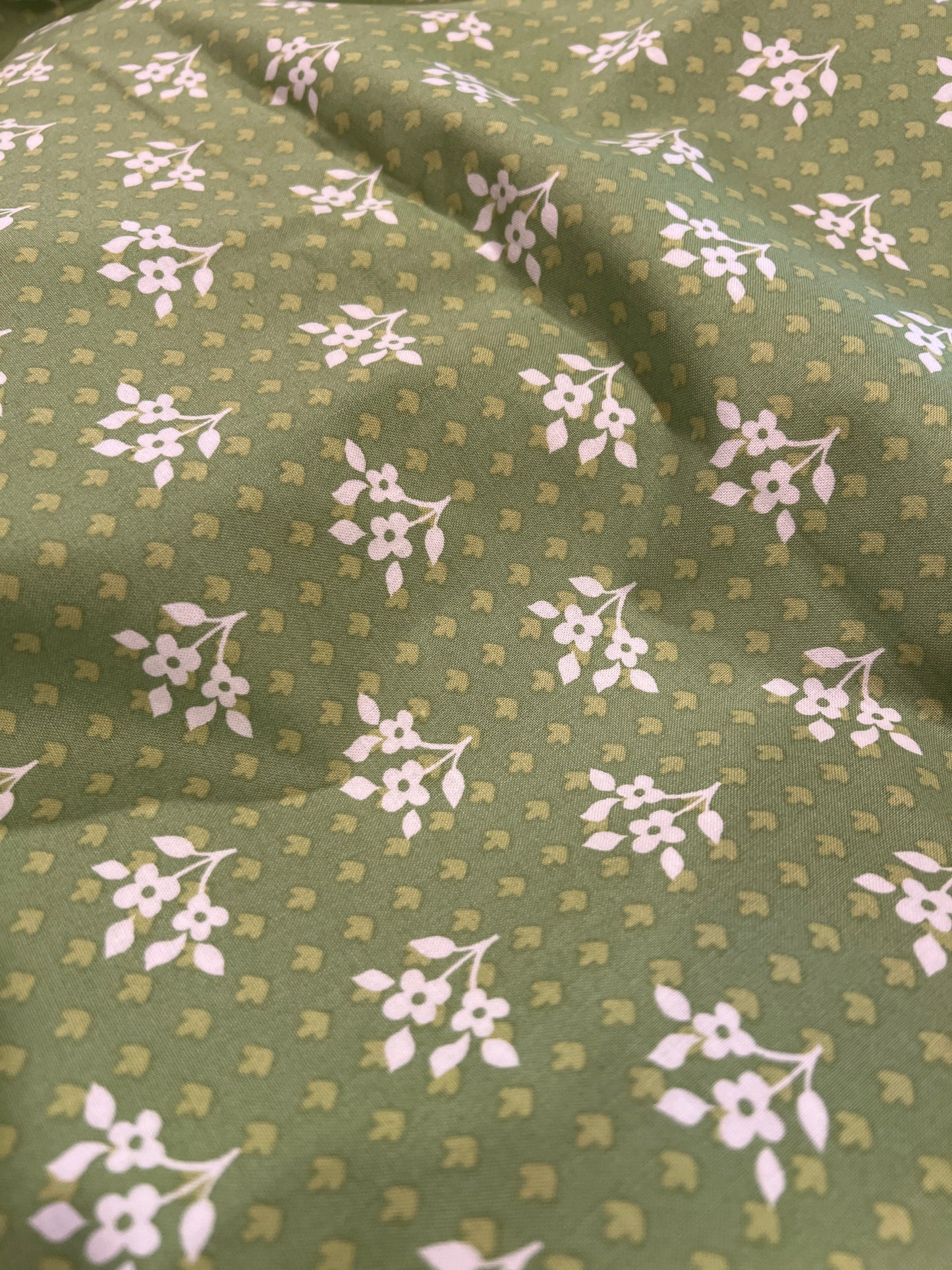 Michael Miller Sweetie CX-6970 green with white flowers